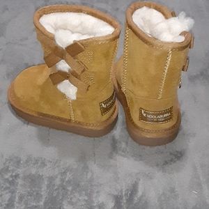 Koolaburra Short boot